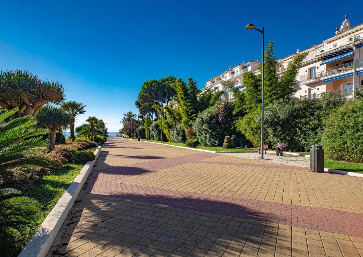 Modern Apartment - 2 Bedrooms, Beachside - Puerto Banus Марбеля Екстериор снимка