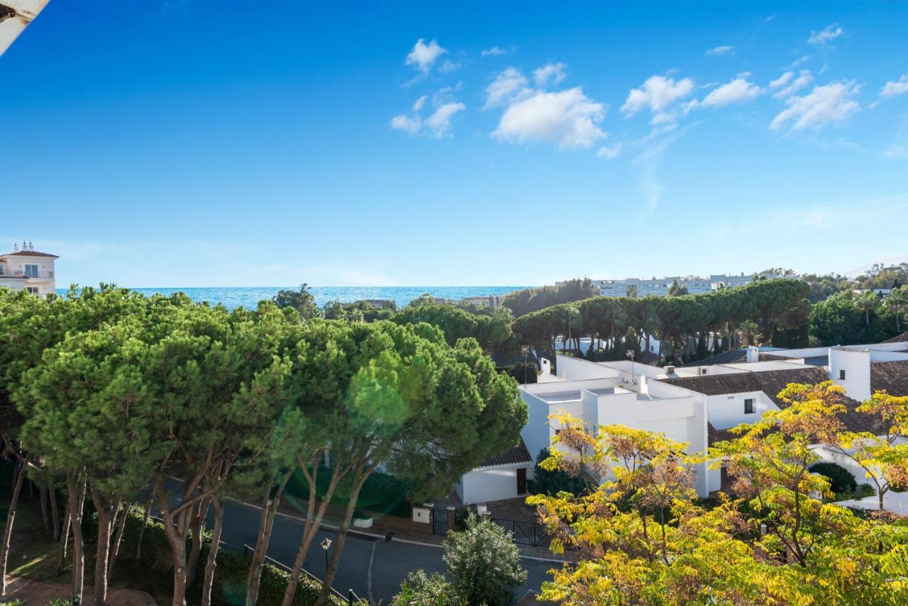 Modern Apartment - 2 Bedrooms, Beachside - Puerto Banus Марбеля Екстериор снимка