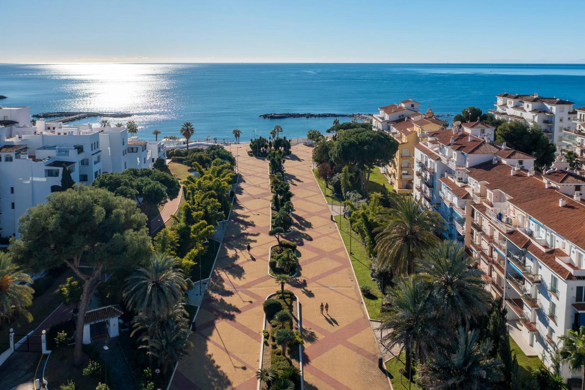 Modern Apartment - 2 Bedrooms, Beachside - Puerto Banus Марбеля Екстериор снимка
